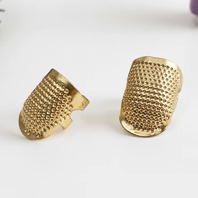 Dedal vintage de costura artesanal antideslizante y ajustable - imagen 5