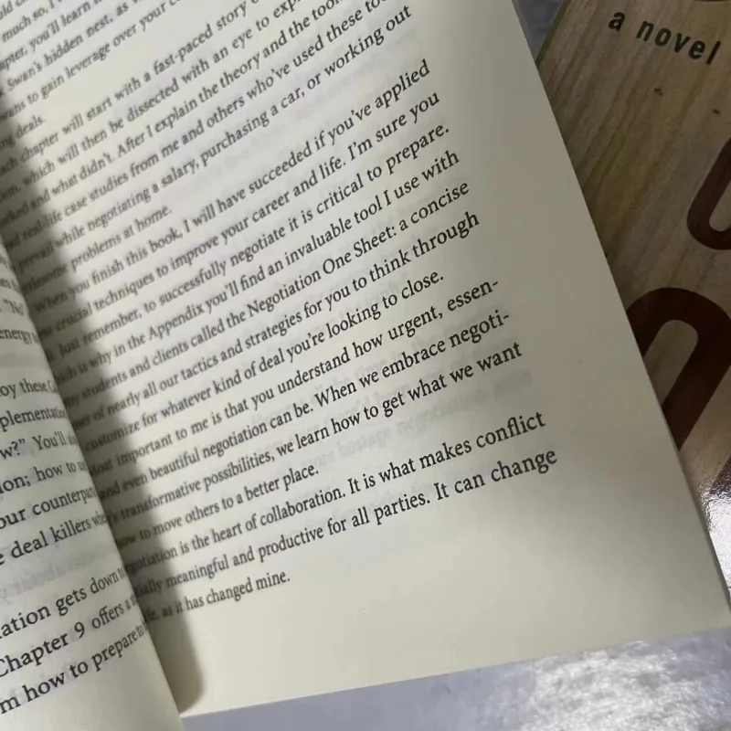 Libros en inglés para adultos, sin dividir nunca la diferencia por Chris Voss, ideas de inteligencia emocional, nuevo listado - imagen 4