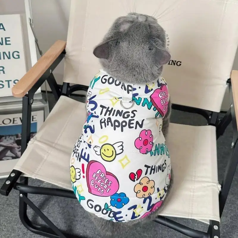Chaqueta bonita a la moda para perros, abrigo acolchado de invierno para perros, ropa cálida y suave para cachorros, abrigo con estampado de grafiti, chaqueta de gato, disfraz para mascotas - imagen 3