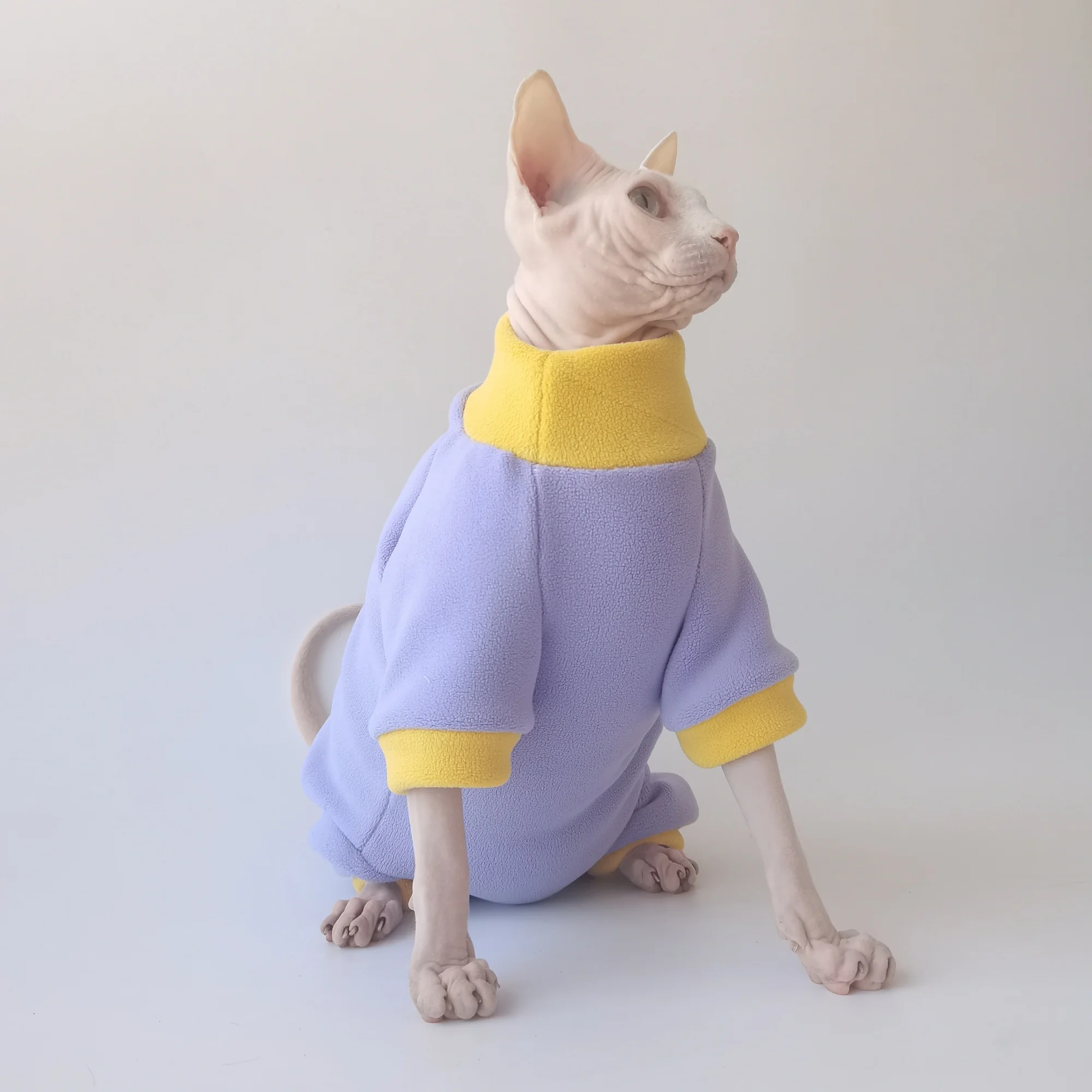 Ropa de invierno para gatos - sudadera suave y abrigo reversible - imagen 2