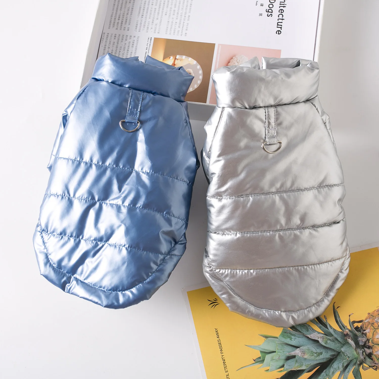 Ropa de algodón impermeable para mascotas, ropa para perros, calidez de invierno, espacio grueso, ropa de algodón de tracción de dos patas plateada, ropa para cachorros - imagen 2