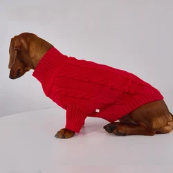 Suéter rojo para perros salchicha; abrigo cálido tejido a mano