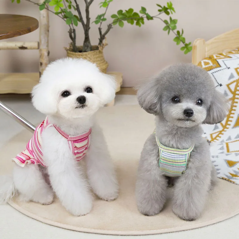Vestido veraniego a rayas con capucha para perros pequeños - imagen 5