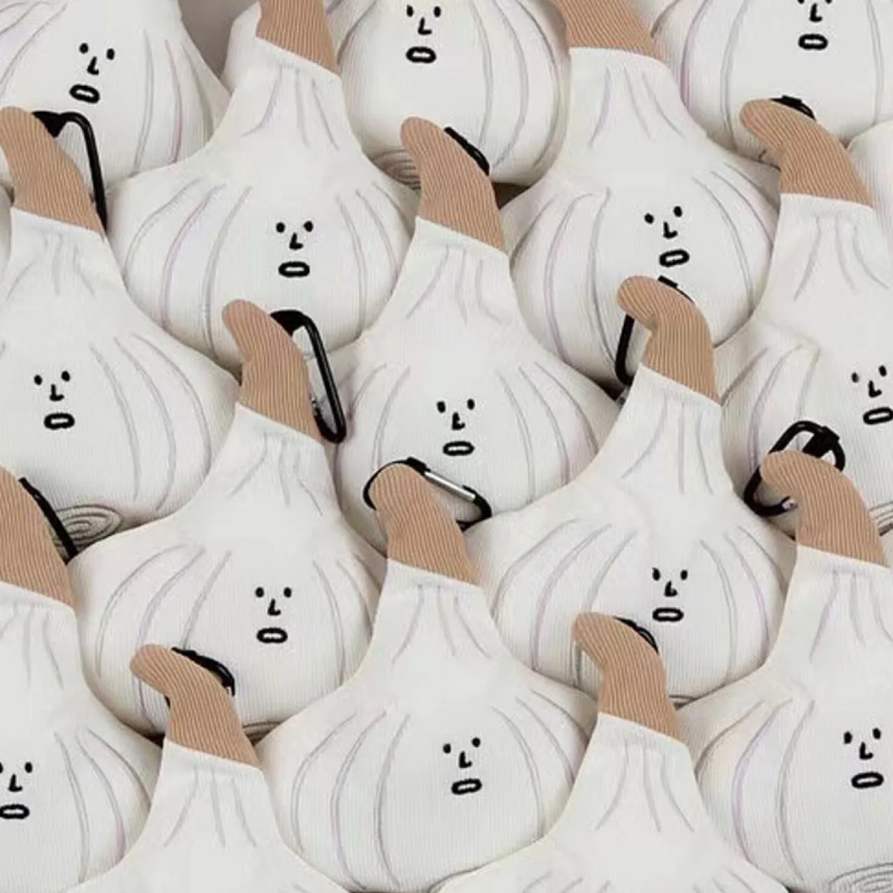 Bolsa de basura de felpa para perro, bolsa de almacenamiento colgante, llavero de muñeca, bolsa de aperitivos de viaje para perros de dibujos animados, mochila para mascotas