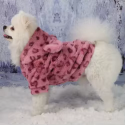Chaqueta de invierno calida para perros y gatos con gorro de orejas