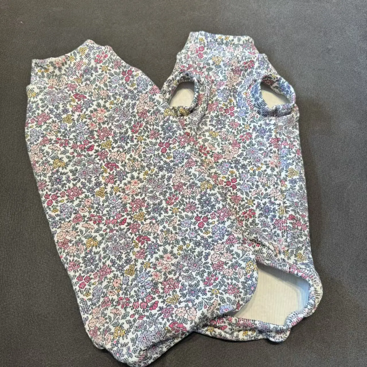 Chaleco suave de algodón floral para gatos Sphynx y Devon Rex - imagen 4