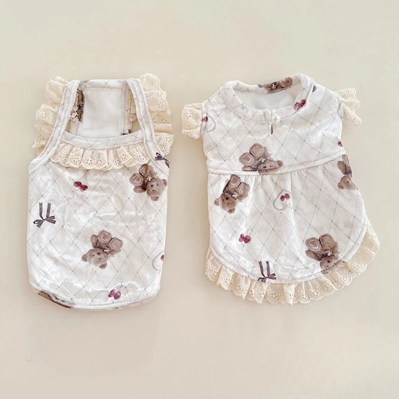 Chaleco de encaje de oso de peluche para mascotas, bonito vestido, pijamas para perros y gatos, encaje de terciopelo dorado para otoño e invierno, chaleco de terciopelo para el hogar, falda de manga voladora