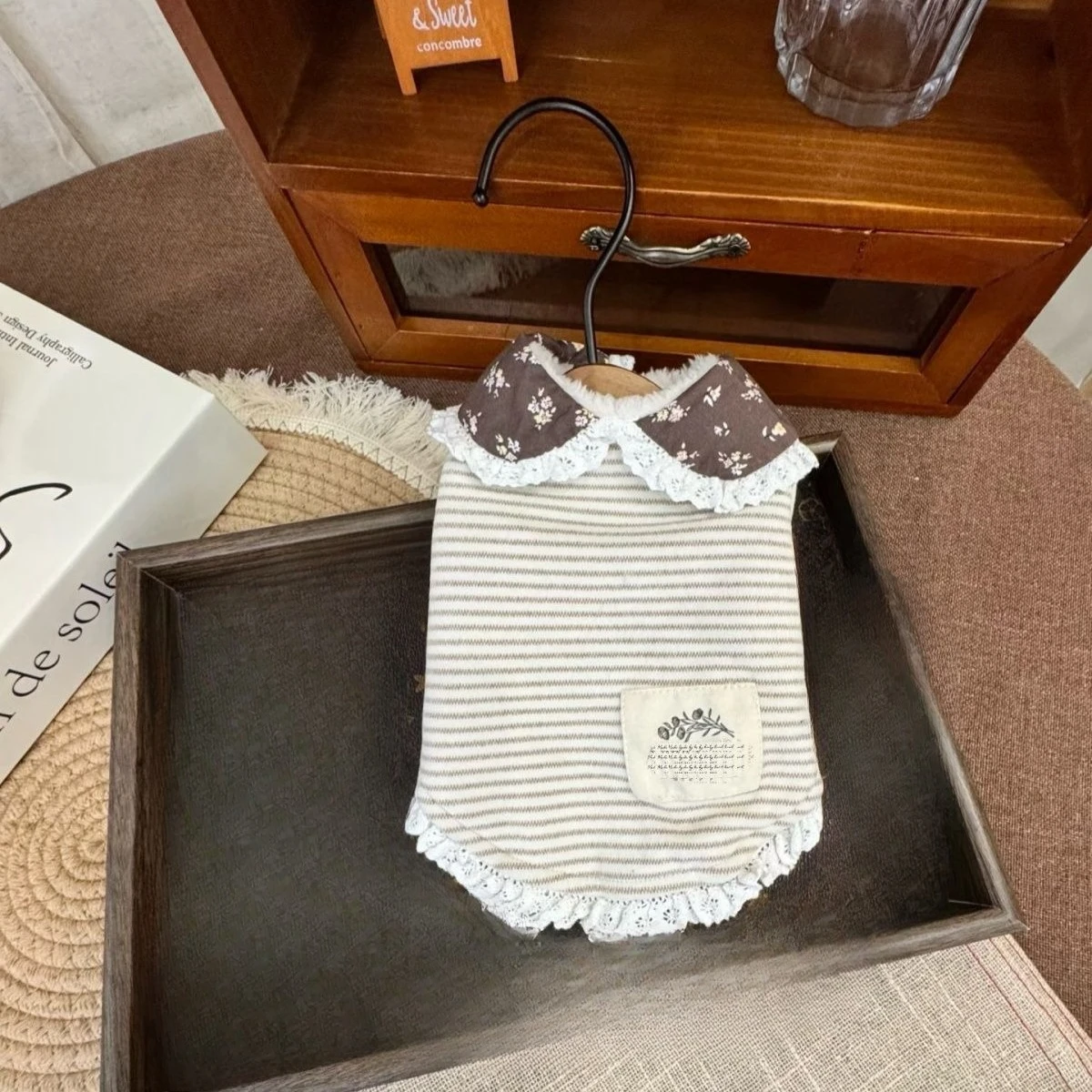 Jersey de invierno a rayas para perros pequeños – Cuello floral - imagen 4