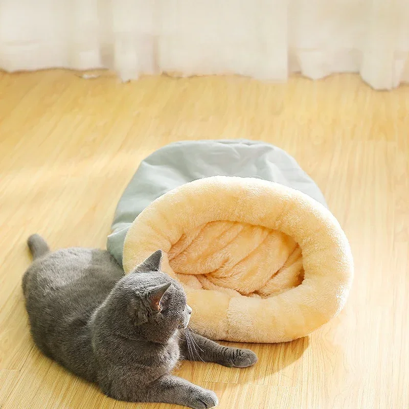 Saco de dormir para mascotas, saco de dormir cálido de invierno semicerrado de felpa para gatos y cachorros, accesorios de cama nido para gatos cómodos y universales para mascotas - imagen 3