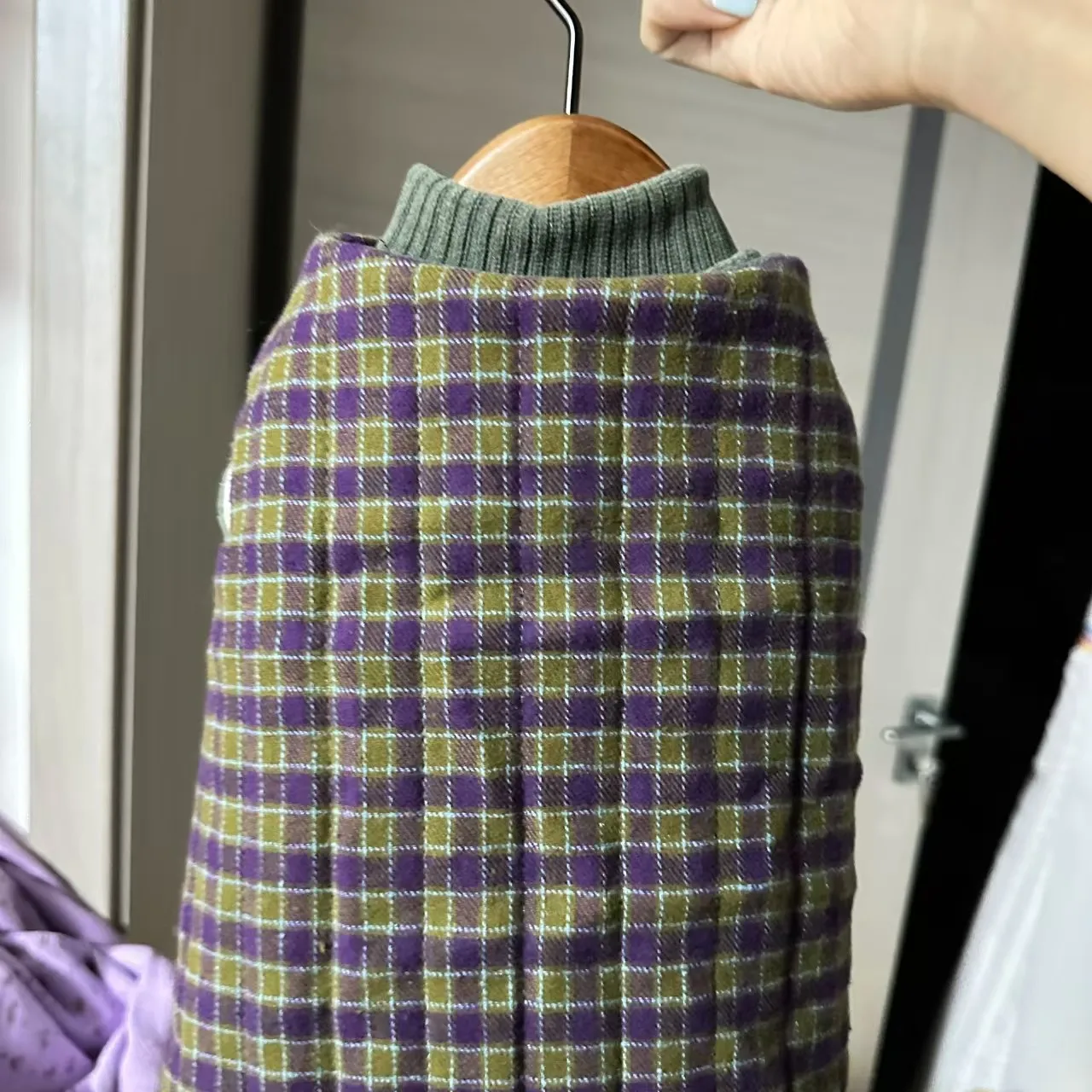 Traje de cuadros verde invierno para gatos Chaleco de vellón grueso Cálido abrigo de manga larga para gato sin pelo Sudadera de primavera para Sphynx - imagen 4