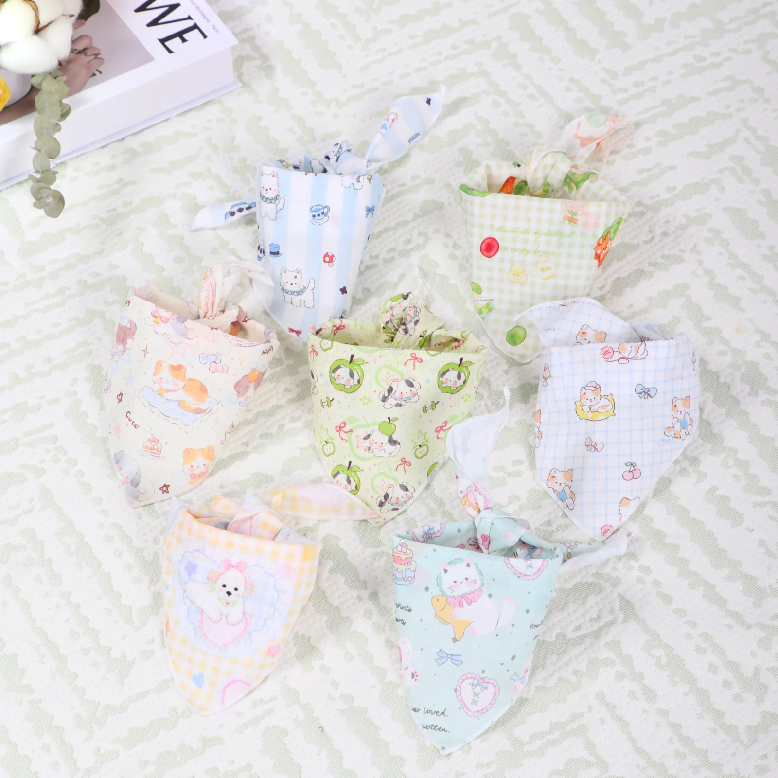 Babero pequeño estampado de algodón para perro, toalla de Saliva para mascota, bufanda de Pomerania, joyería para gato, suministros para perros - imagen 4