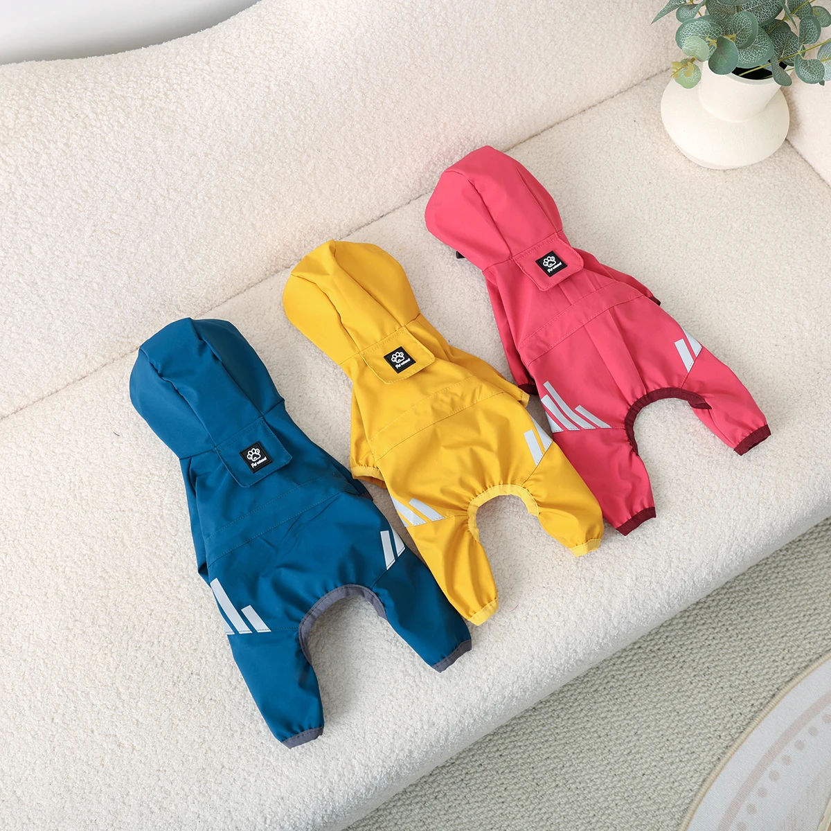 Chubasquero impermeable con capucha para perros pequeños y gatos - imagen 4