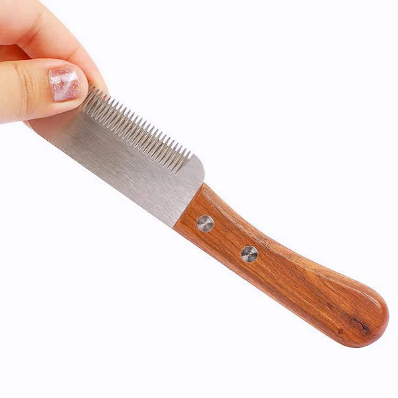 Cepillo y peine para perros con mango de madera y cuchilla inoxidable