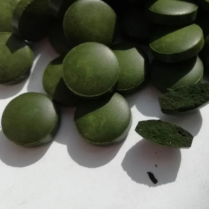 100 Uds tabletas de espirulina enriquecimiento comida para mascotas favorita peces cristal rojo camarones comida para peces accesorios para acuario - imagen 4