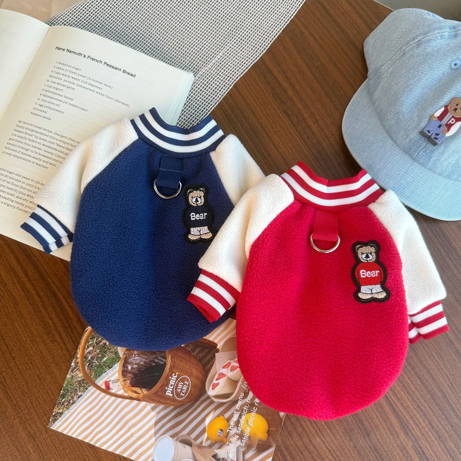 Ropa de béisbol para mascotas de invierno, disfraz deportivo, chaqueta de lana para perros, abrigo con patrón de oso de peluche para perros pequeños, medianos y grandes