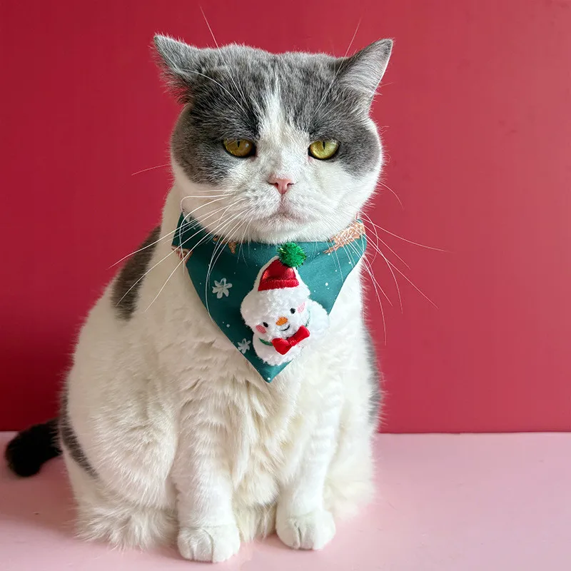 Toalla triangular navideña para mascotas, bufanda con estampado de ciervo de Papá Noel, Collar, tela duradera de primera calidad, babero decorativo para vacaciones, suministro para mascotas