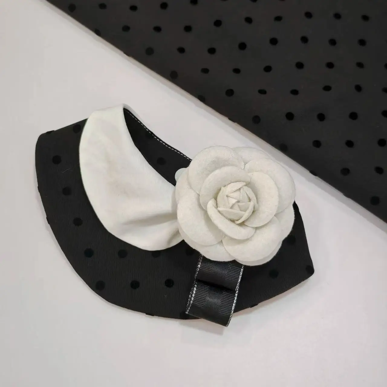 Babero de encaje para perros pequeños – bufanda y accesorio fotos