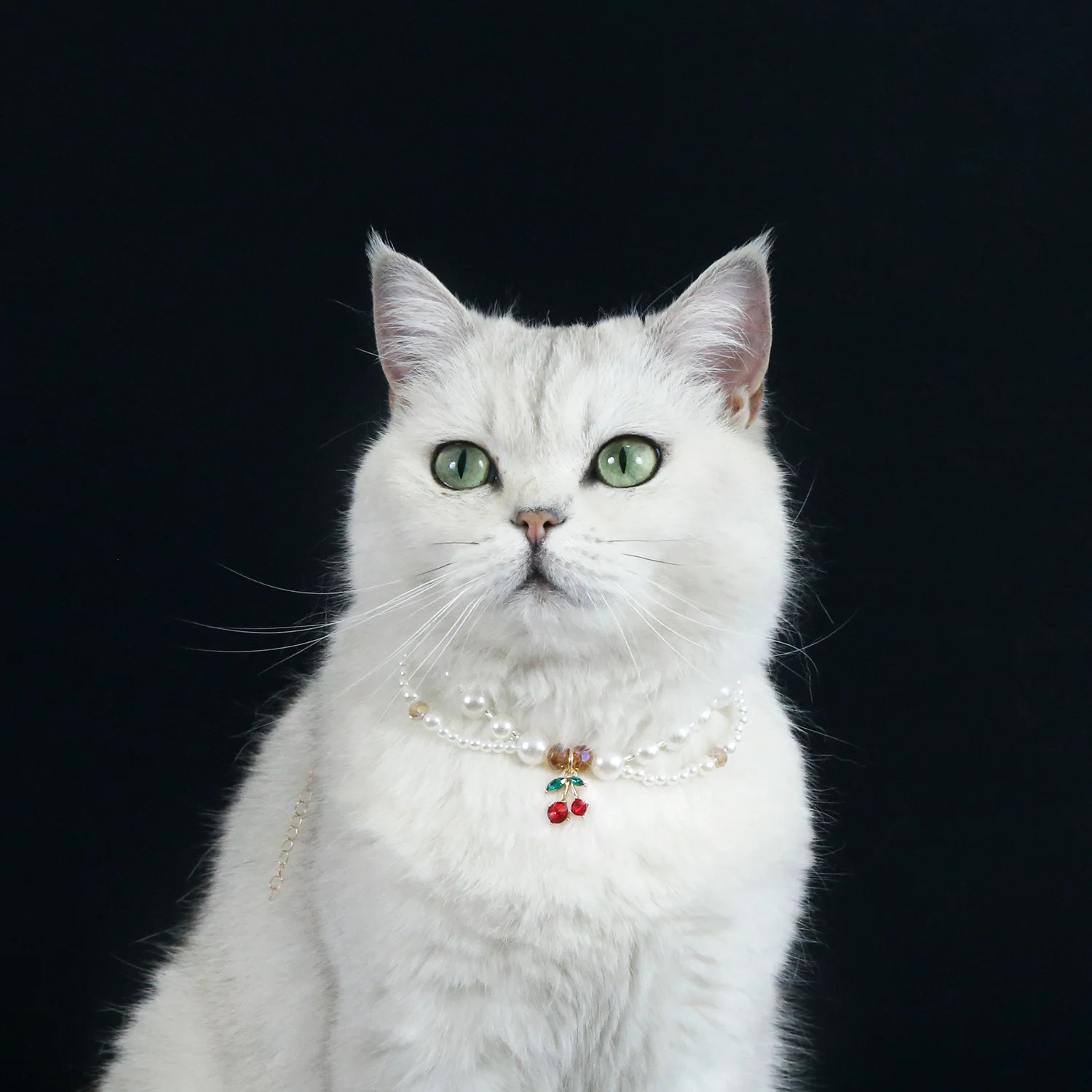 Collar de perlas para mascotas, bufanda con colgante de cereza y flor en forma de corazón, babero de princesa para cachorros y gatos, accesorios para cachorros - imagen 3