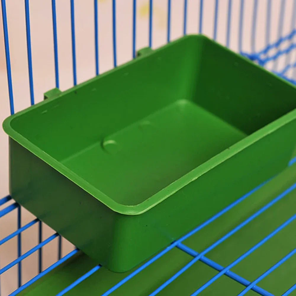 Alimentador de cuencos de agua para comida de loros y pájaros, jaula de plástico para palomas y pájaros, soporte de alimentación para taza de arena - imagen 3