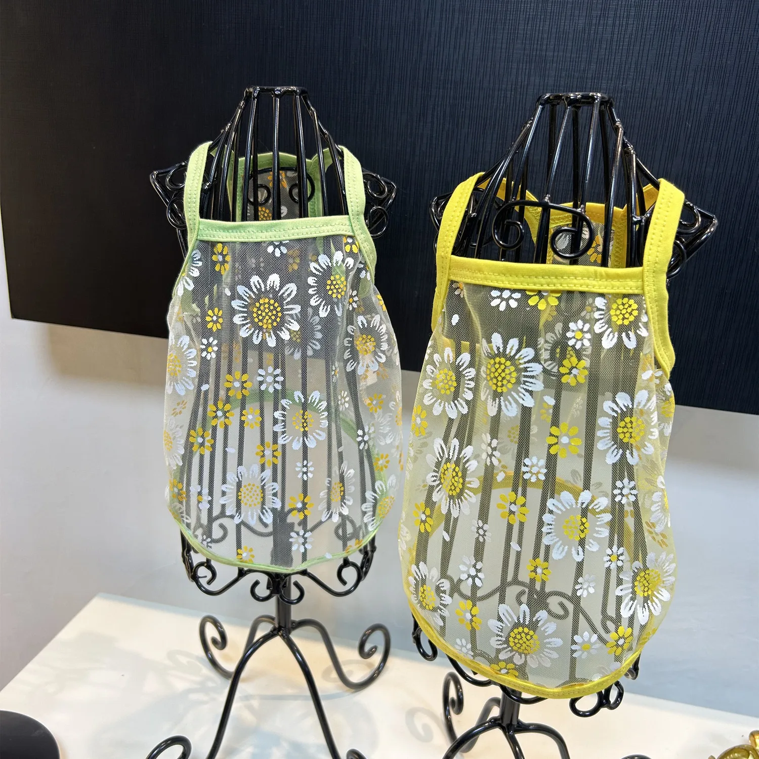 Chaleco fino para mascotas, bonito chaleco con tirantes de malla y Margarita, camisola de amor con cereza para gato, ropa sin mangas con tirantes para perros, chaleco refrescante para perros - imagen 5