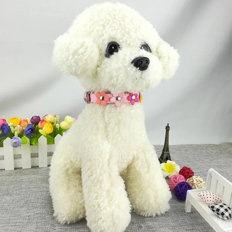Juego de collar y correa para perro de piel sintética floral: ajustable, transpirable y elegante para perros, perfecto para Navidad y fiestas