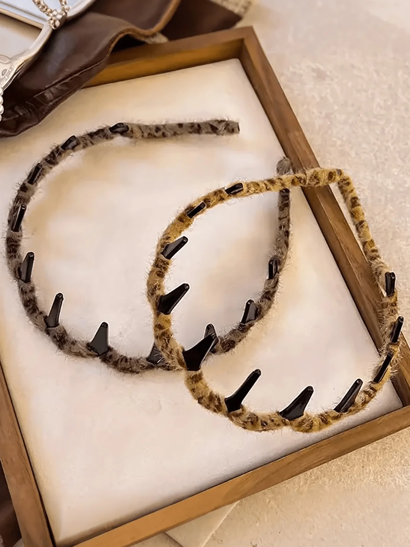 Diadema estampado leopardo antideslizante para perro mini - imagen 2