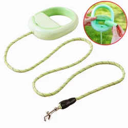 Correa para perros reflectante ajustable con dispensador de bolsas