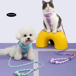 Conjunto de correa de arnés para mascotas para gatos y perros pequeños, correa de entrenamiento ajustable para perros con mango de cuentas, arnés de chaleco ligero para mascotas