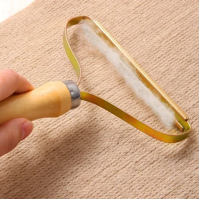 Cepillo para perros, removedor de pelo para mascotas, mango de madera, cepillo para perros, cepillo de doble cara para perros, raspador de pelo, eliminación de bolas de lana, accesorios para mascotas - imagen 2