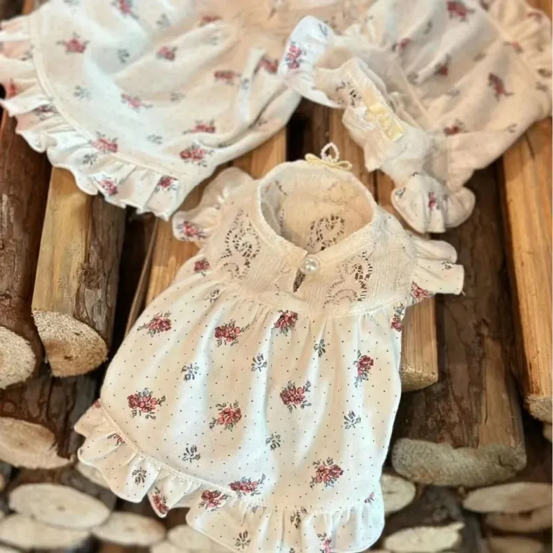Ropa para perros Ins, falda de flores, mangas voladoras de verano para perros, elástico, Vintage, flor fragmentada, camiseta sin mangas bonita para mascotas, vestidos para cachorros - imagen 2