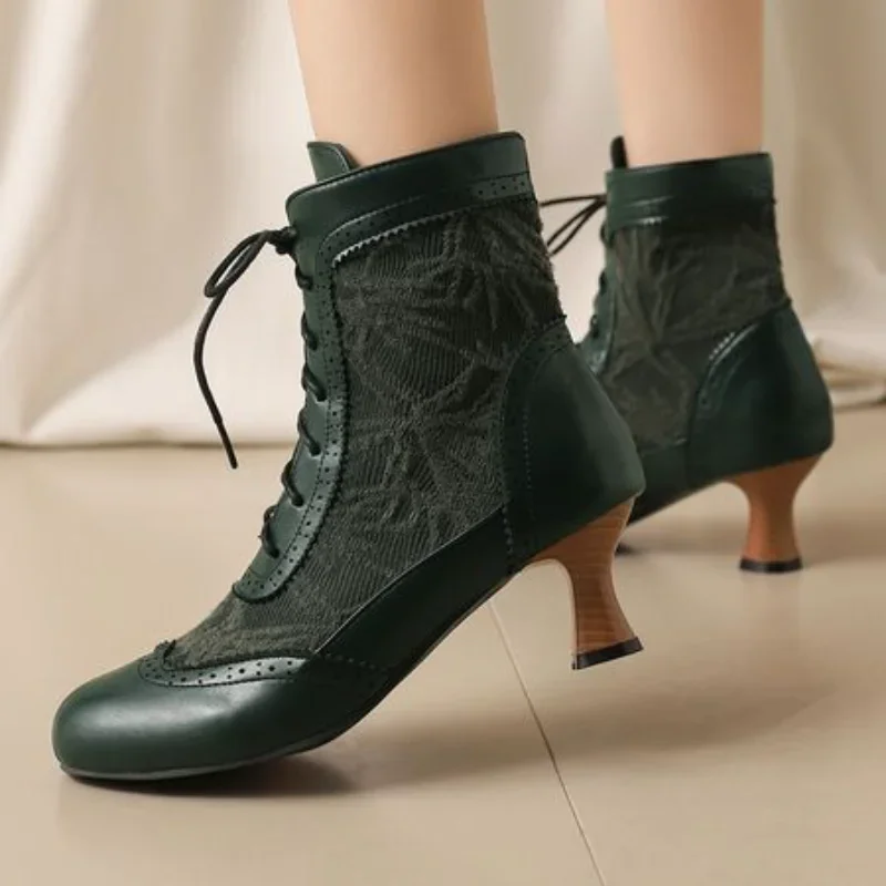 2025 invierno nueva moda victoriana puntiaguda botines para mujer encaje costura Punk encaje hasta tacón bajo zapatos de talla grande - imagen 2