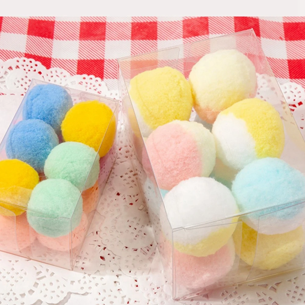 Bolas de fieltro de lana de colores para gatos