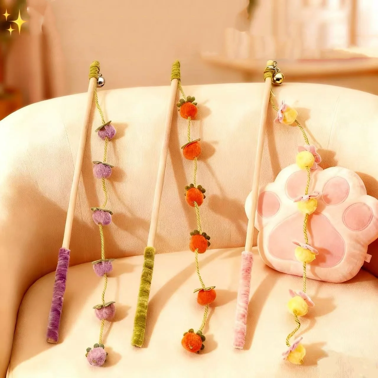 Juguete para gatos con mango de madera en forma de fruta, palo largo para jugar interactivo y resistente a morderse, Ideal para mantener los gatos divertidos - imagen 3