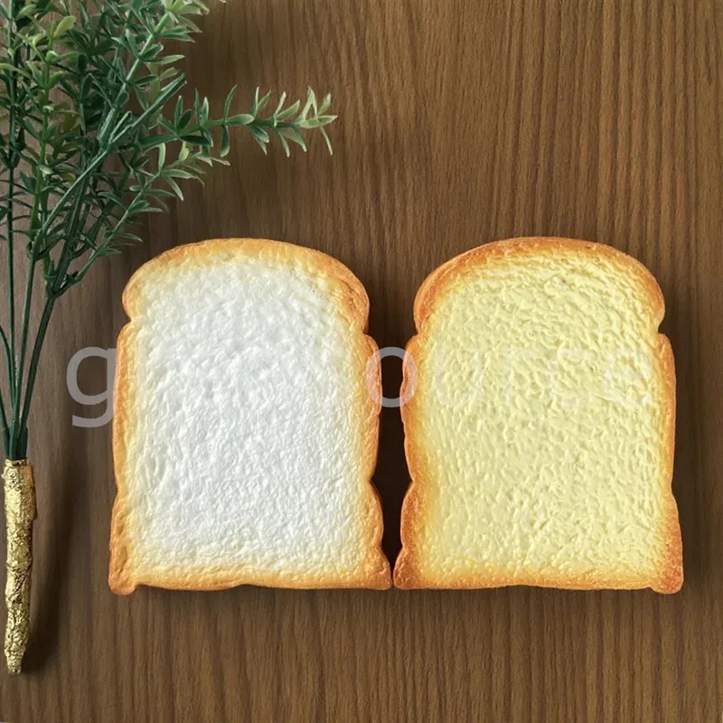 1 unidad de simulación de pan tostado, juguetes para masticar para mascotas pequeñas, juguetes para juego de conejo y hámster amarillo y blanco, accesorios de tiro para decoración del hogar - imagen 2