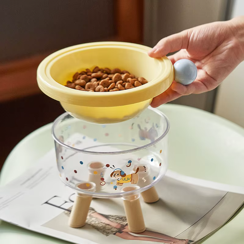 Tazón antideslizante para gatos y perros pequeños - imagen 3