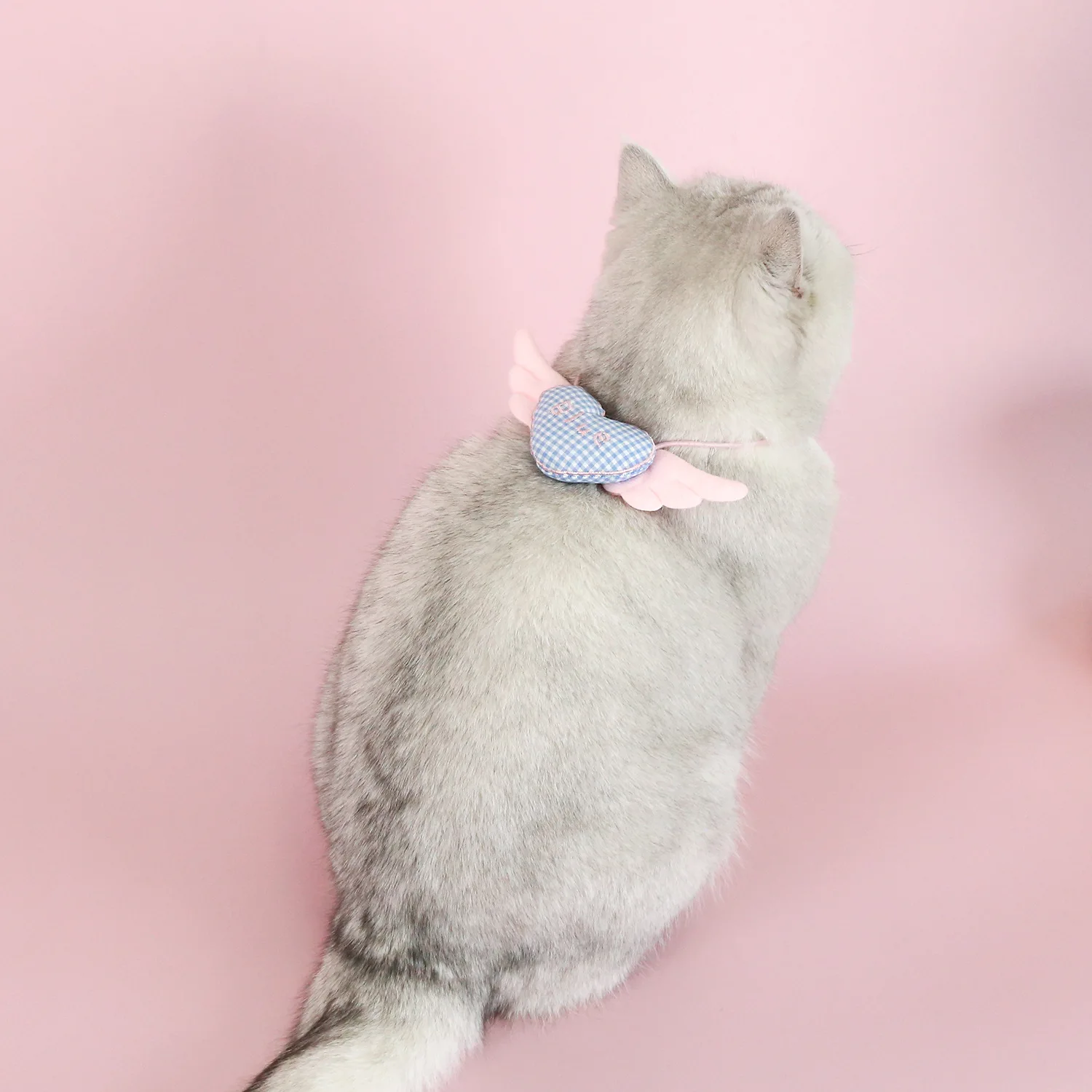 Collar de alas de amor a cuadros para mascotas, alas de peluche para gato, bufanda de princesa, Collar bonito rosa y azul, Collar decorativo para perro, accesorios para perros - imagen 3