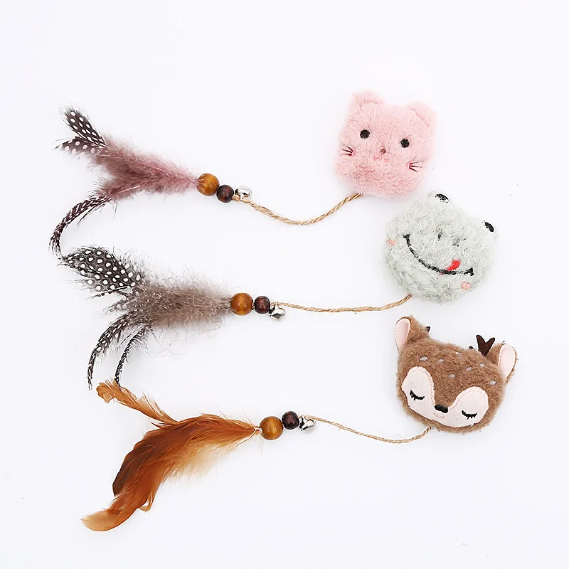 Juguete para gatos con plumas: peluche interactivo y campana - imagen 4