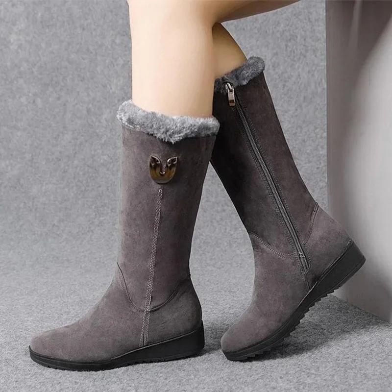 Botas altas cálidas de felpa para Mujer, Zapatos de algodón con cuña, piel de media pantorrilla, invierno, 2022 - imagen 2