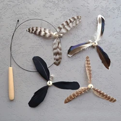 Juguete para gatos con plumas, juguete para mascotas, divertido palo para gatos, Teaser giratorio para gatos con plumas