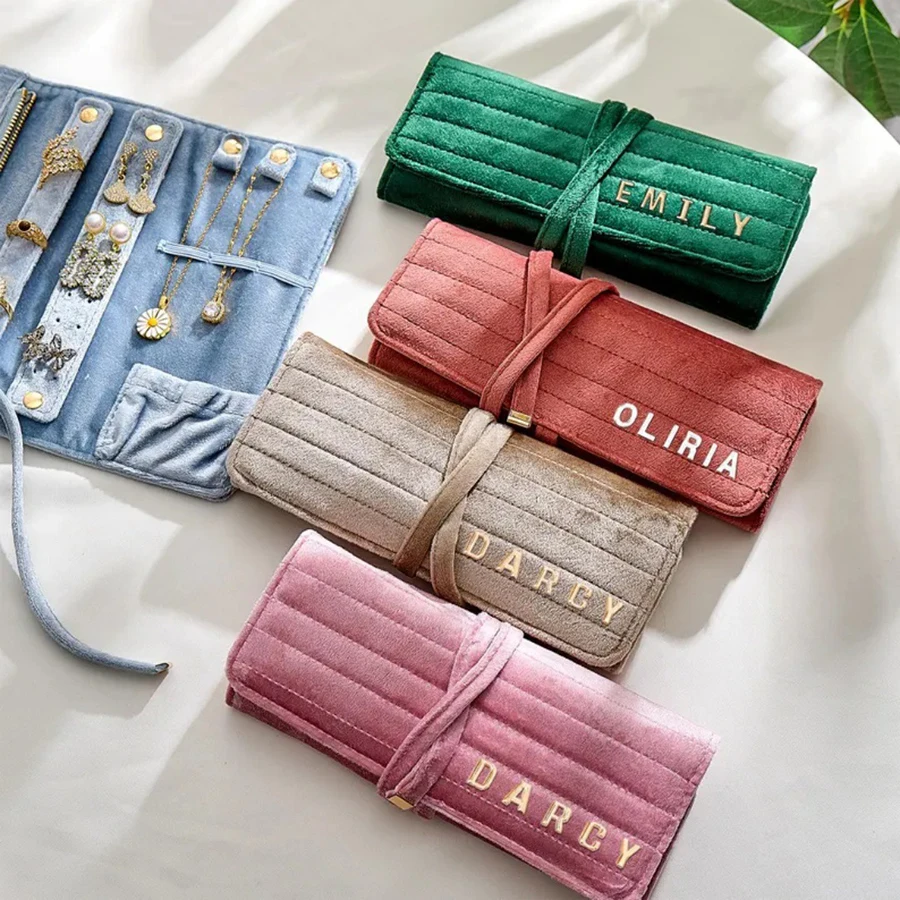 Bolsa organizadora enrollable de terciopelo para collares y accesorios de mascotas - imagen 4