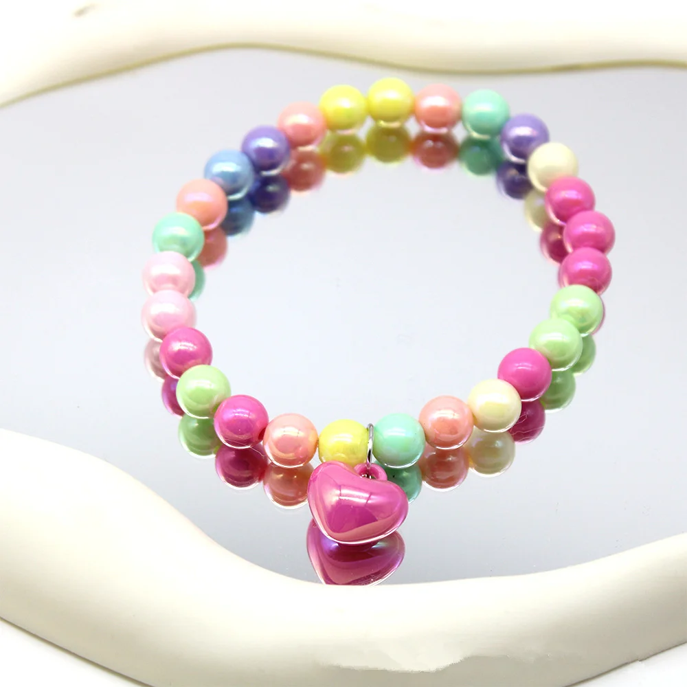 Gran oferta, Collar ajustable hecho a mano para mascotas, Collar de perlas a la moda para perro y gato con colgante de corazón, suministros para mascotas de varios colores