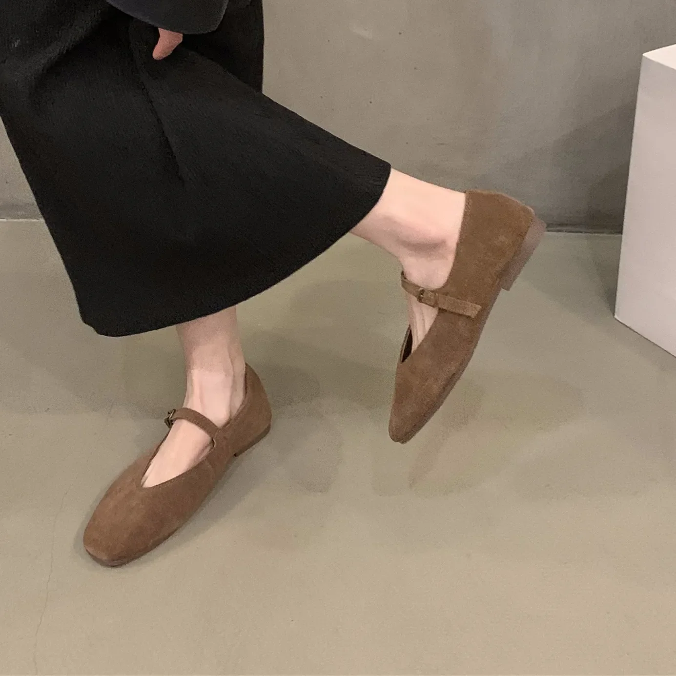 Zapatos planos de punta redonda para mujer, zapatillas de Ballet informales sin cordones, de cuero suave, novedad de primavera, 2024 - imagen 4