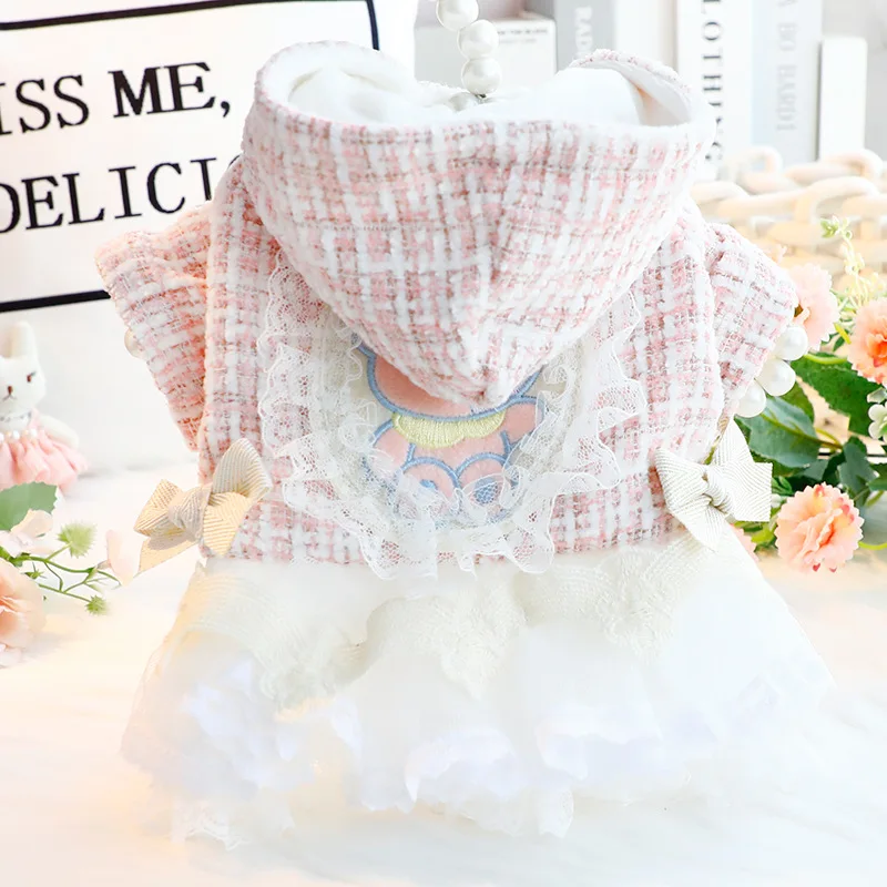 Nueva ropa de otoño e invierno para mascotas, vestido clásico de princesa con adorno de encaje y sombrero para perros y gatos pequeños