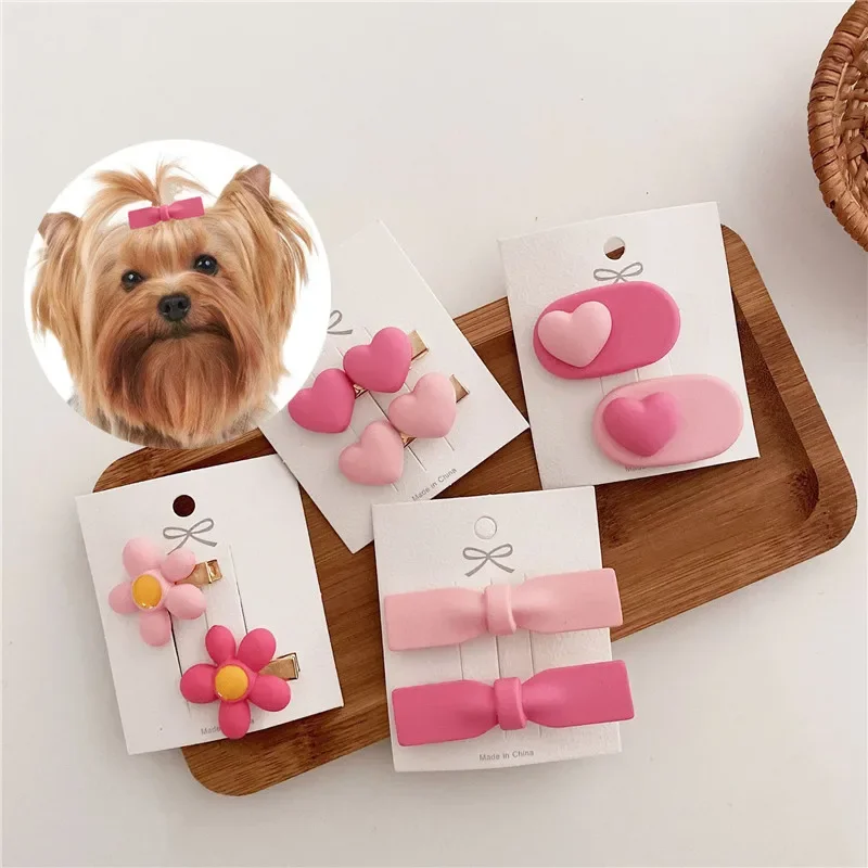 Horquilla para perro con lazo rosa dulce, suministros de belleza para gato, tocado con pinza para el pelo con forma de corazón para perro pequeño, suministros para mascotas, 1 ud.