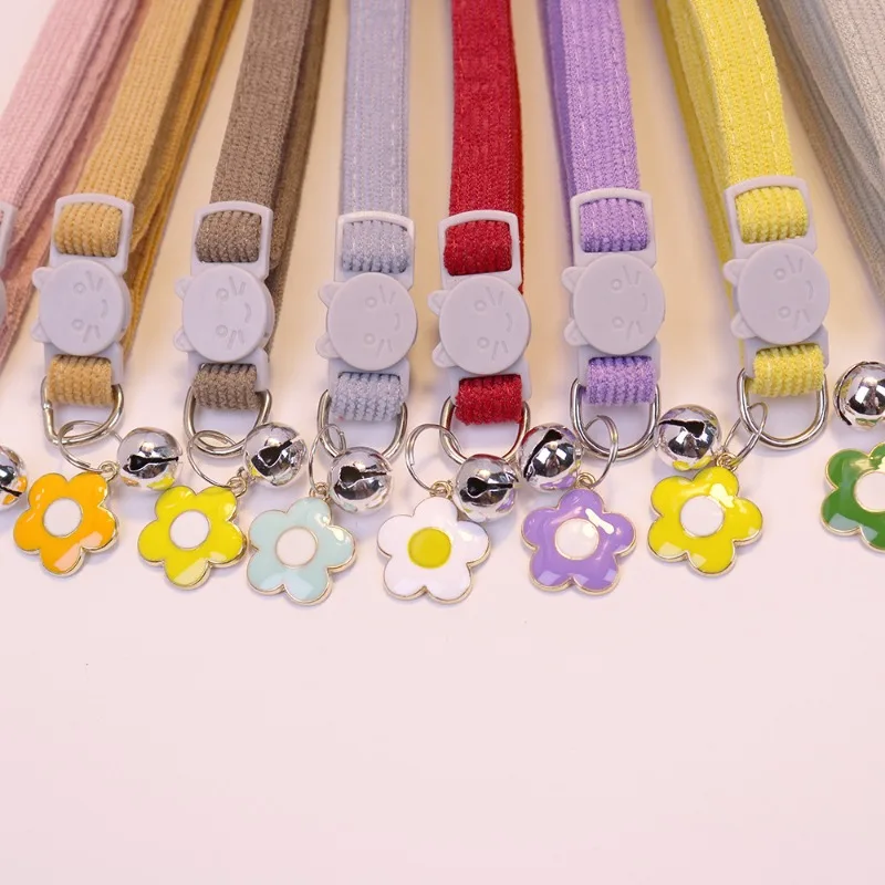 Collar de gato con nombre personalizado, flor de pana separada, identificación personalizada con campana, productos para mascotas, suministros pequeños ajustables para gatitos - imagen 3