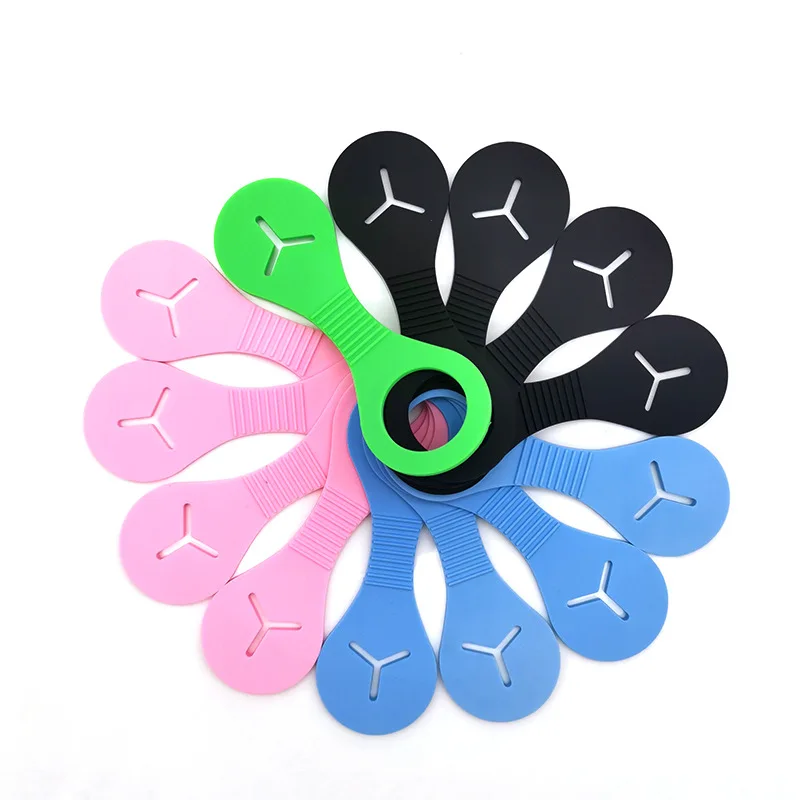 Dispensador de bolsas para excrementos de perros, productos para perros, soporte para bolsa de basura para mascotas, Clip manos libres, suministros de limpieza para perros