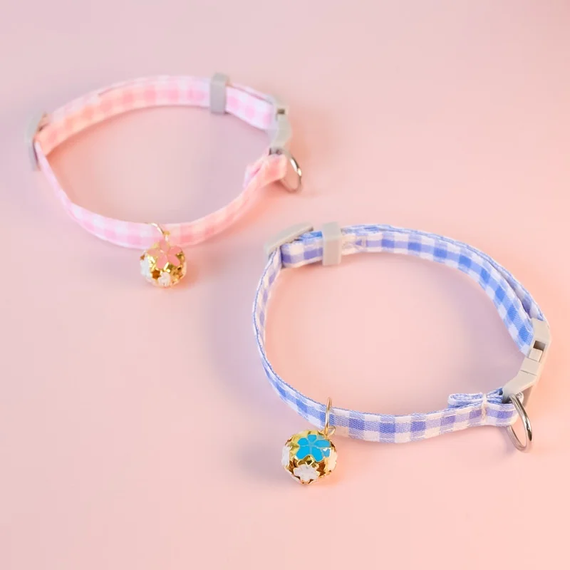 Collar de gato a cuadros con campana, Collar de seguridad ajustable para cachorros, gatitos, gatos, Collar de seguridad para gatos, suministros para mascotas al por mayor - imagen 3