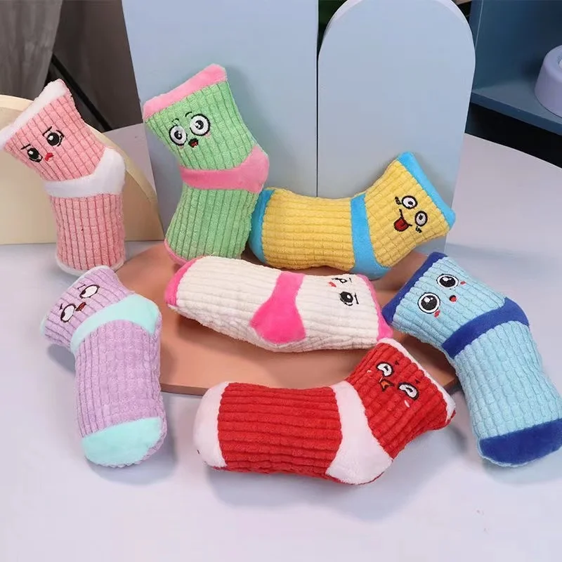 Lindo calcetín de felpa para perro, divertidos juguetes para masticar chirriantes, limpieza de dientes, juguete para cachorros, suministros interactivos de entrenamiento para mascotas - imagen 3
