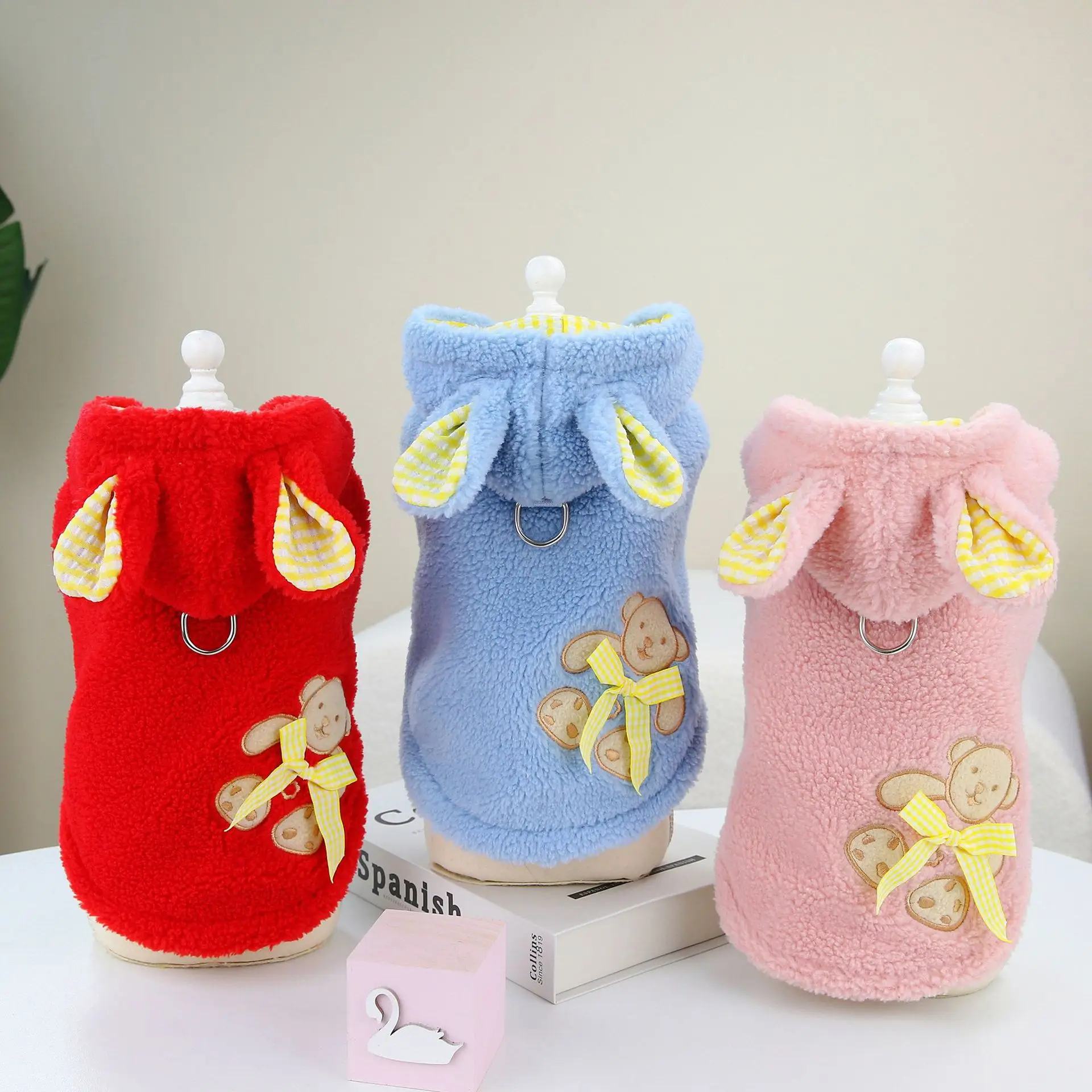 Ropa de otoño e invierno para perros de peluche, pijamas de felpa, gato de peluche, corbata de invierno para mascotas, chaleco de oso de peluche, ropa para perros pequeños