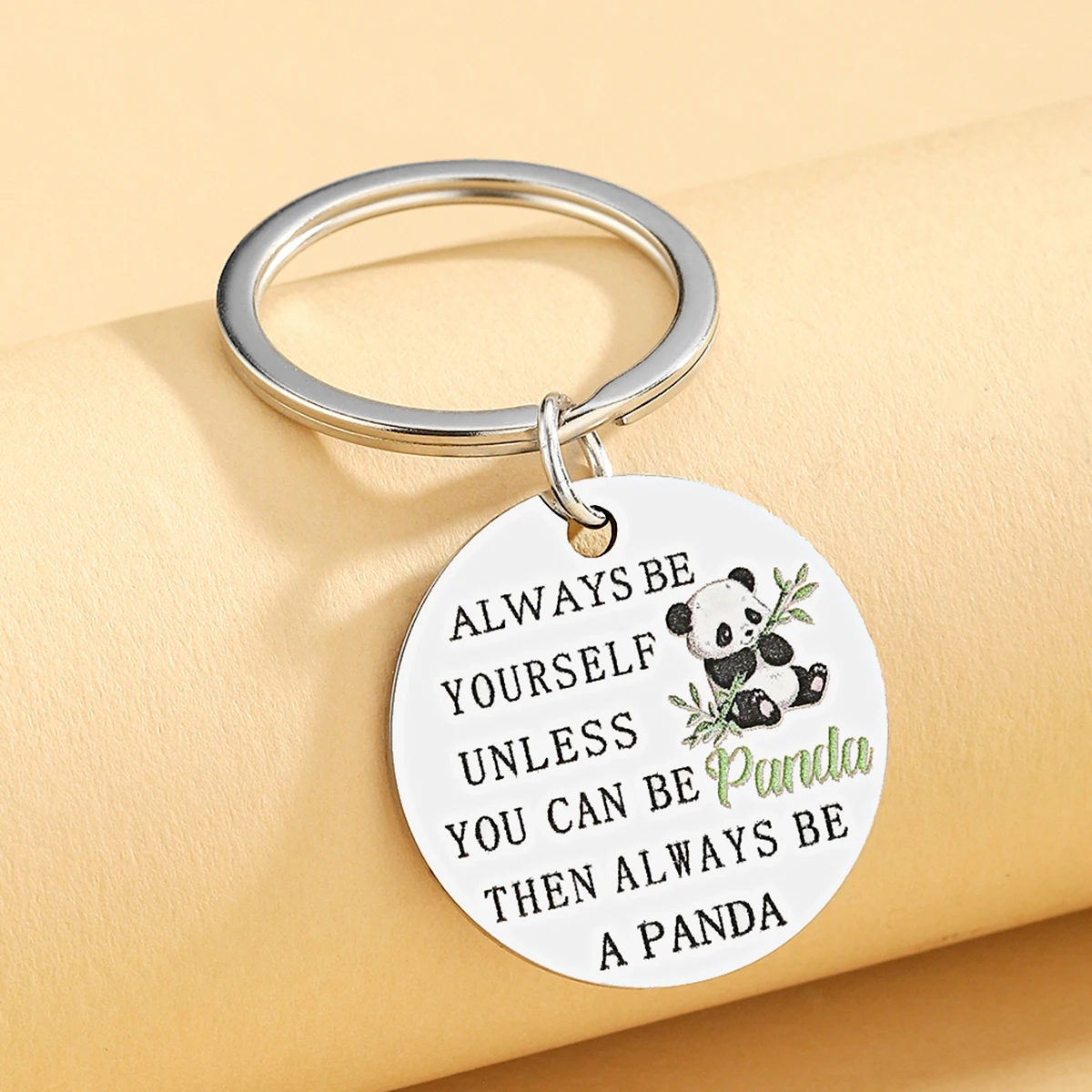 Llavero panda unico regalo practico para duenos de gatos y perros - imagen 4